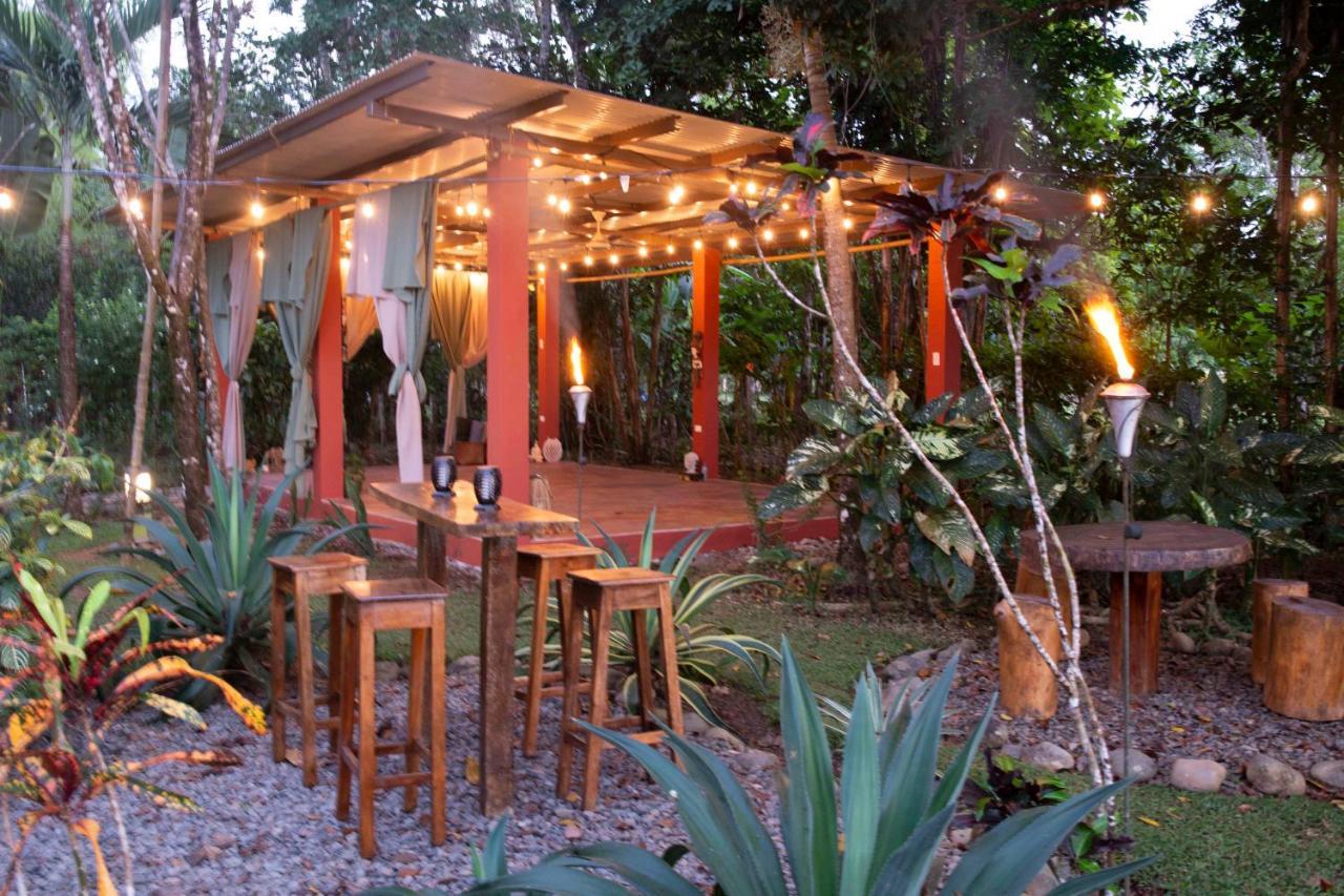 Naturalmente Boutique Bungalows y Cocina Mediterránea Las Lajas  Esterno foto