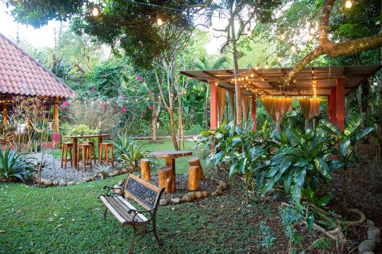Naturalmente Boutique Bungalows y Cocina Mediterránea Las Lajas  Esterno foto