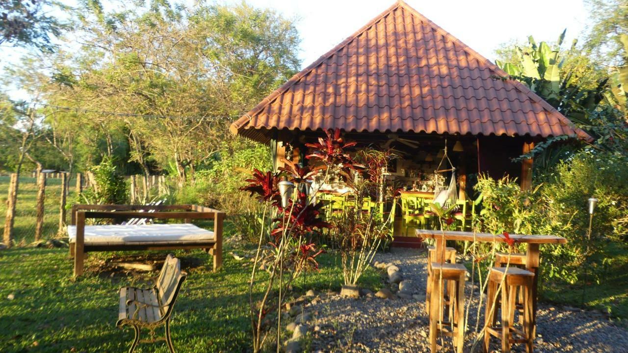 Naturalmente Boutique Bungalows y Cocina Mediterránea Las Lajas  Esterno foto