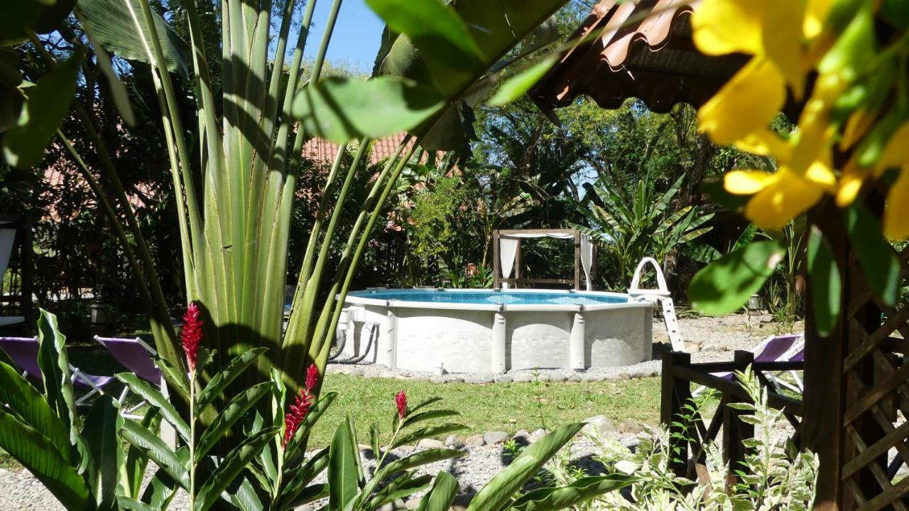 Naturalmente Boutique Bungalows y Cocina Mediterránea Las Lajas  Esterno foto